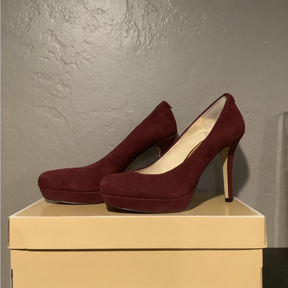 MICHAEL Michael Kors burgundy Suede Heel Pumps